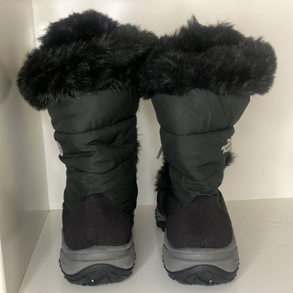 North Face Nuptse Fur Winter Snow Boot Girls Size 4 - Picture 3 of 8